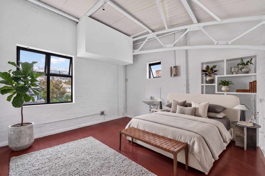 To Let 1 Bedroom Property for Rent in Sea Point Western Cape
